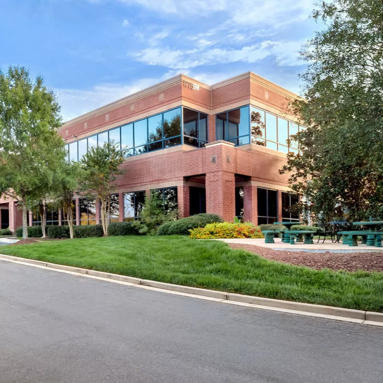 1775 west oak atlanta georgia